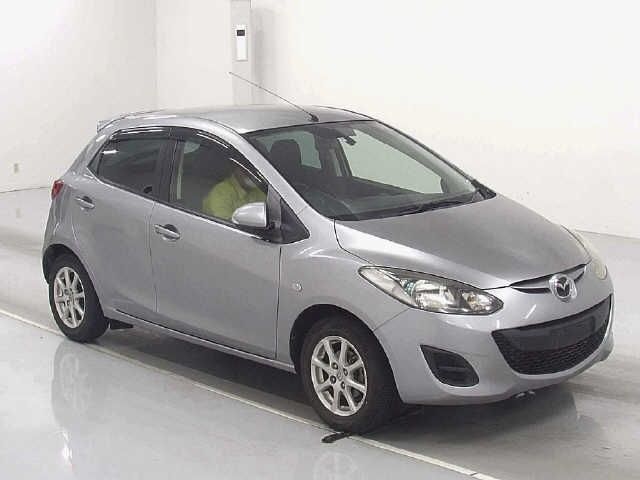 40 Mazda Demio DEJFS 2011 г. (JU Hiroshima)