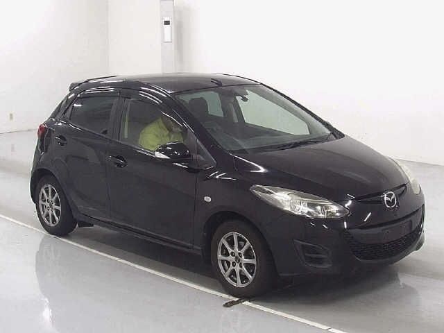 4009 Mazda Demio DEJFS 2013 г. (JU Hiroshima)