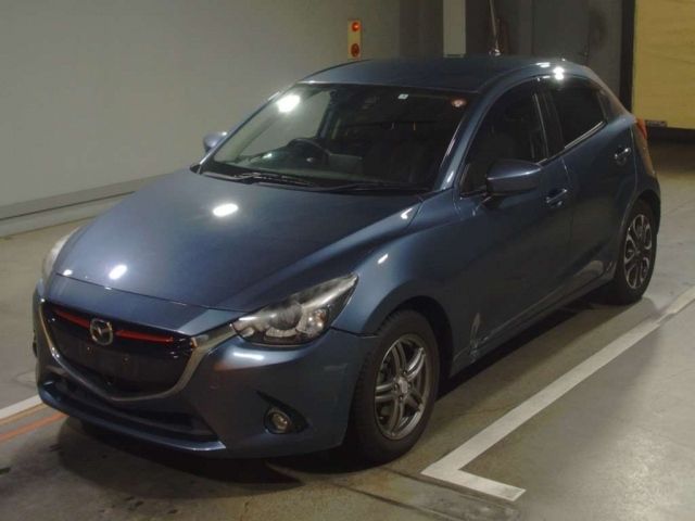 4025 Mazda Demio DJ5FS 2015 г. (TAA Hiroshima)