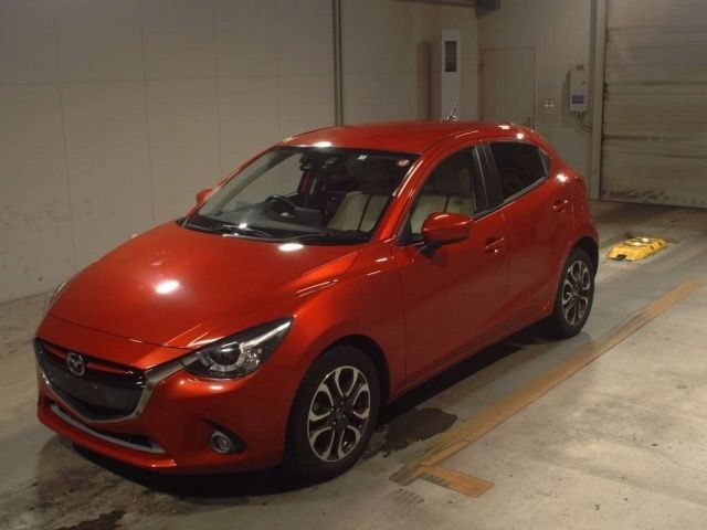 4490 Mazda Demio DJ5FS 2015 г. (TAA Kyushu)