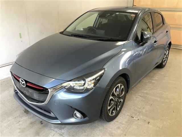 46 Mazda Demio DJ5FS 2015 г. (JU Akita)