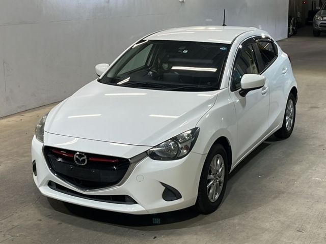 497 Mazda Demio DJ5FS 2016 г. (KCAA Fukuoka)