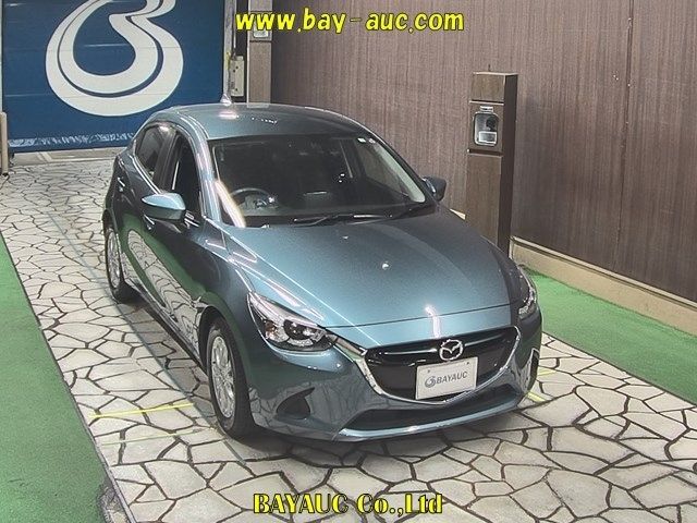 50017 Mazda Demio DJ3FS 2016 г. (BAYAUC)