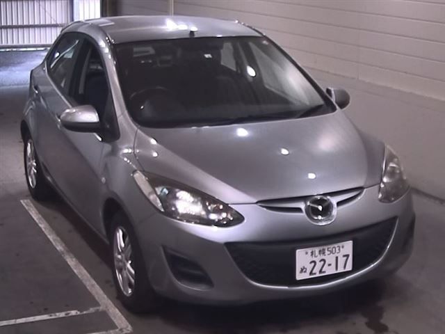 5124 Mazda Demio DEJFS 2014 г. (SAA Sapporo)