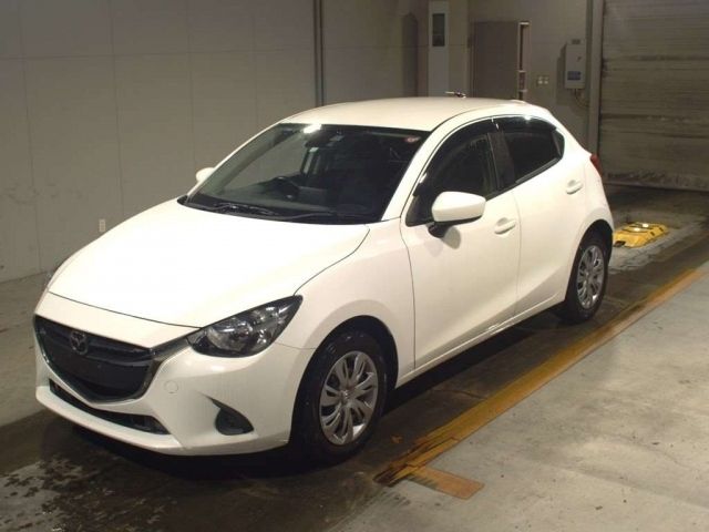 6014 Mazda Demio DJ3FS 2016 г. (TAA Kyushu)