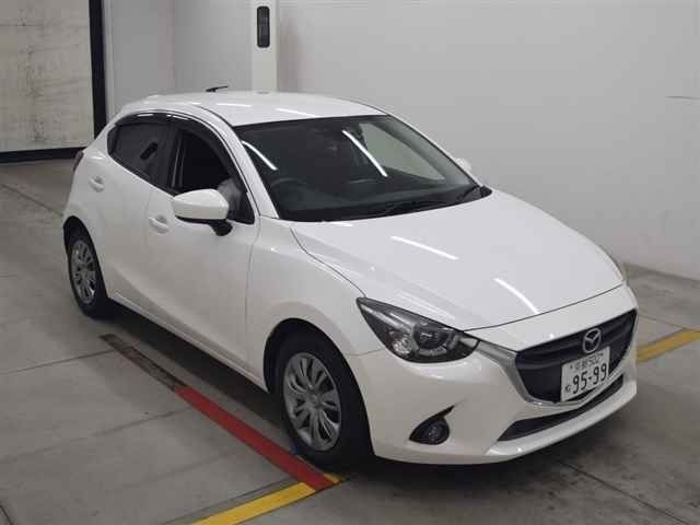 60142 Mazda Demio DJ3FS 2015 г. (MIRIVE Osaka)