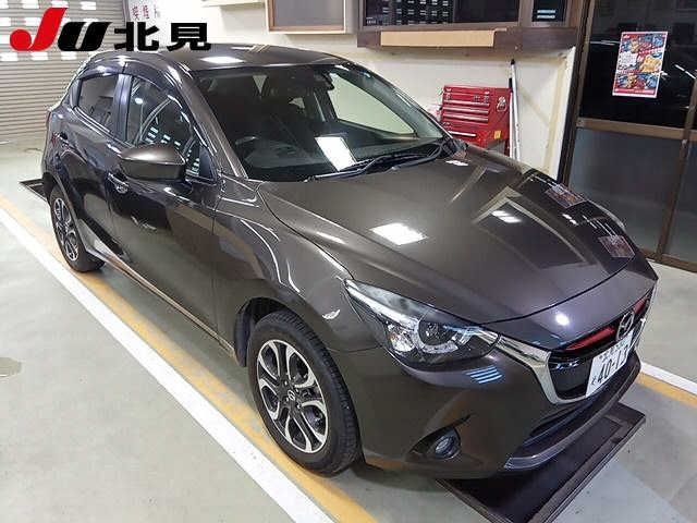 6016 Mazda Demio DJ5AS 2015 г. (JU Hokkaido)