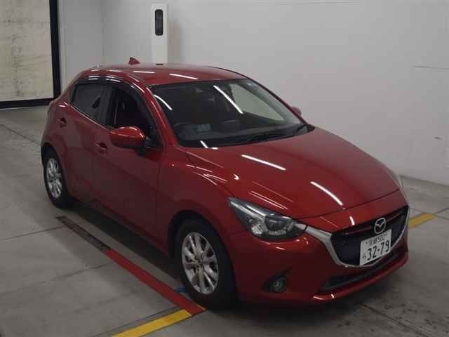 60302 Mazda Demio DJ3FS 2015 г. (MIRIVE Osaka)