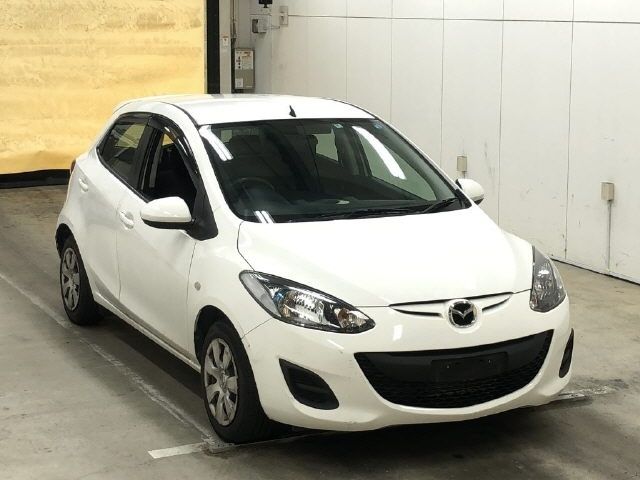 6039 Mazda Demio DEJFS 2012 г. (IAA Osaka)