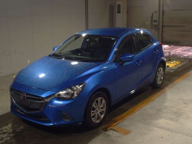 6048 Mazda Demio DJ3FS 2016 г. (TAA Kyushu)