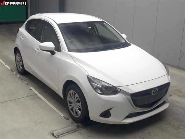 6321 Mazda Demio DJ3FS 2016 г. (JU Kanagawa)