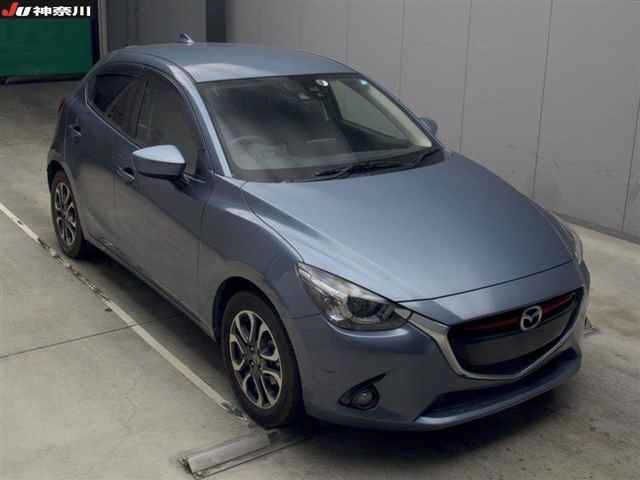 6332 Mazda Demio DJ5FS 2015 г. (JU Kanagawa)