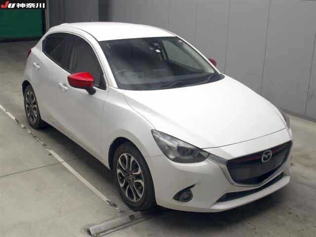 6406 Mazda Demio DJ5FS 2014 г. (JU Kanagawa)