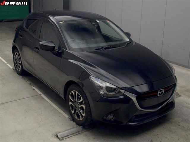 6575 Mazda Demio DJ5FS 2015 г. (JU Kanagawa)