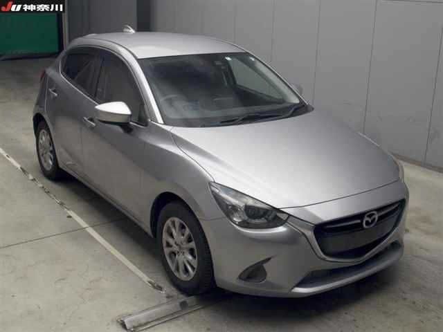 6739 Mazda Demio DJ3FS 2016 г. (JU Kanagawa)