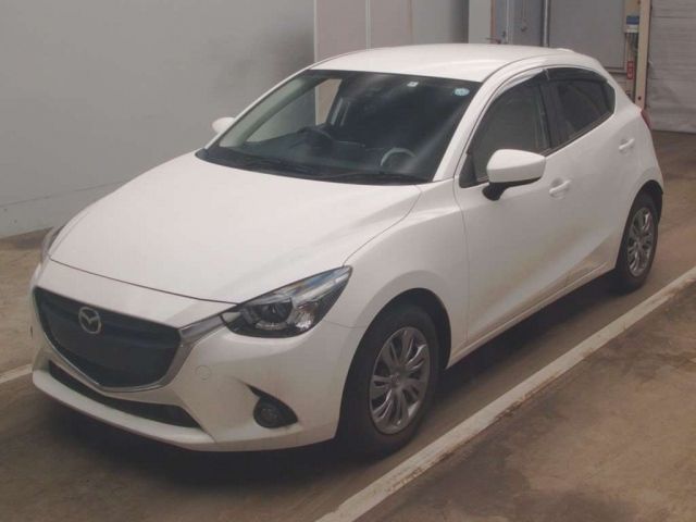 68 Mazda Demio DJ3FS 2016 г. (TAA Kantou)