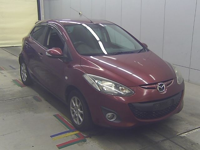 70106 Mazda Demio DEJFS 2011 г. (Honda Kansai)