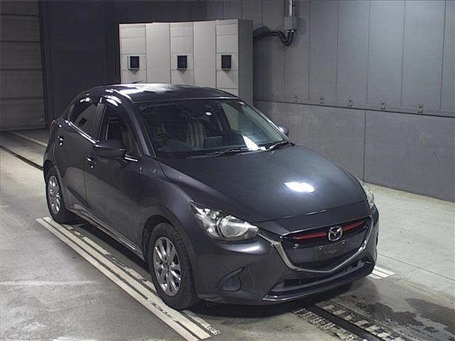 70649 Mazda Demio DJ5FS 2016 г. (JU Gifu)