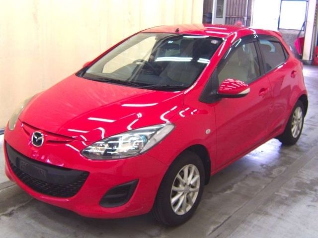 73544 Mazda Demio DEJFS 2013 г. (TAA Tohoku)