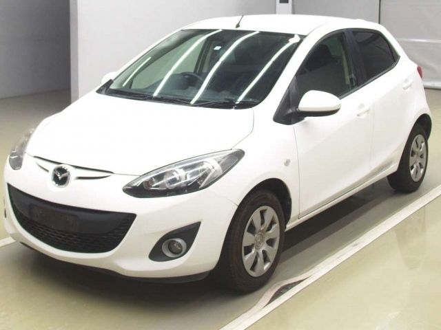 74111 Mazda Demio DE3FS 2012 г. (TAA Yokohama)