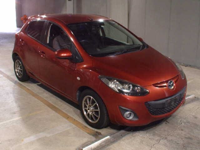 8236 Mazda Demio DE3FS 2013 г. (JU Fukuoka)