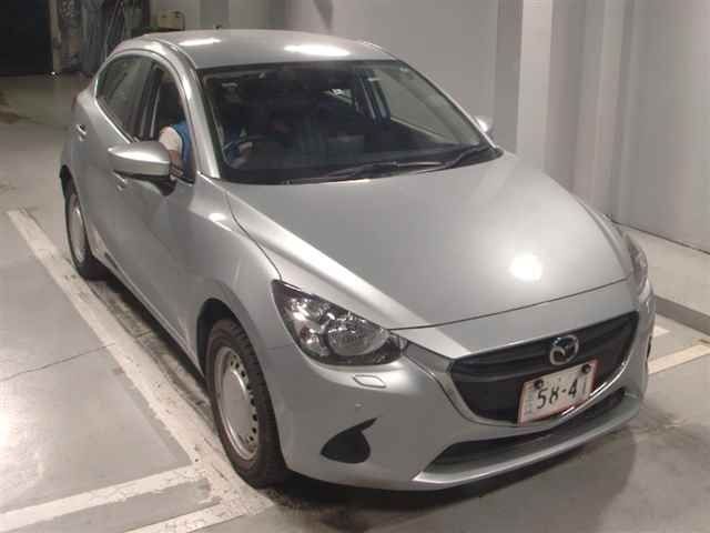 8304 Mazda Demio DJ3AS 2018 г. (JU Tokyo)