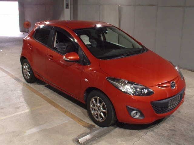 8319 Mazda Demio DEJFS 2013 г. (JU Fukuoka)