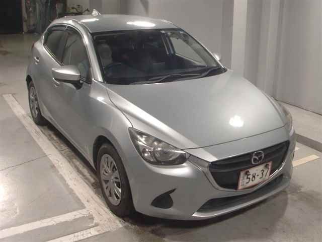 8368 Mazda Demio DJ3FS 2018 г. (JU Tokyo)