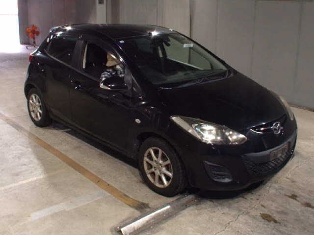 8392 Mazda Demio DEJFS 2012 г. (JU Fukuoka)