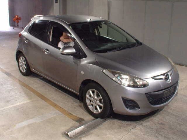 8435 Mazda Demio DEJFS 2011 г. (JU Fukuoka)