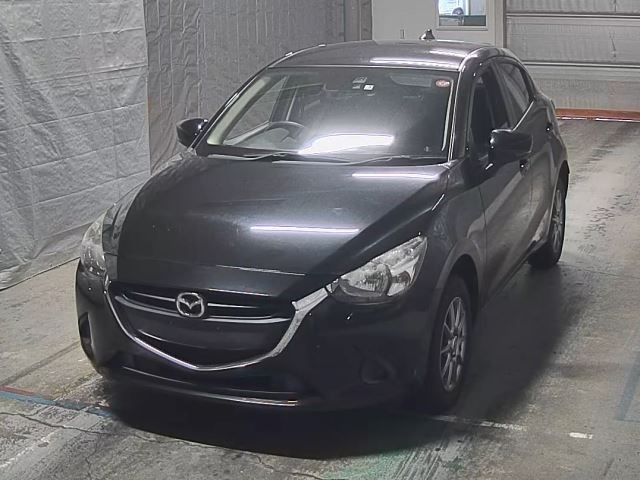 864 Mazda Demio DJ3AS 2017 г. (HERO)