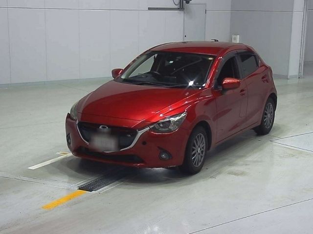 90015 Mazda Demio DJ5FS 2014 г. (CAA Chubu)