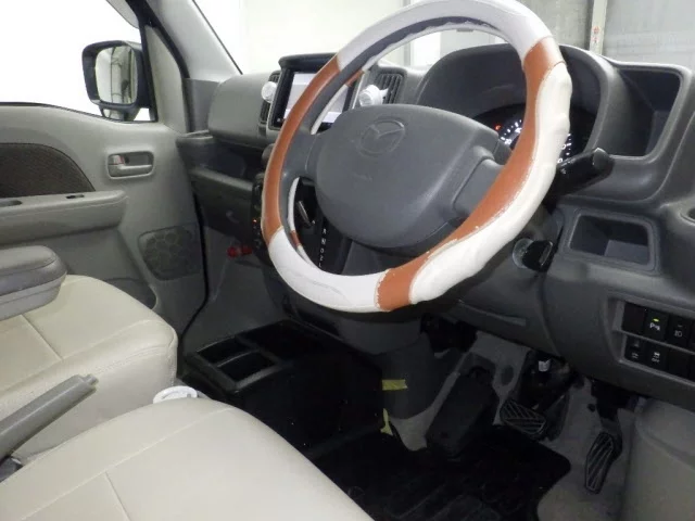 Mazda Scrum DG17V 2022