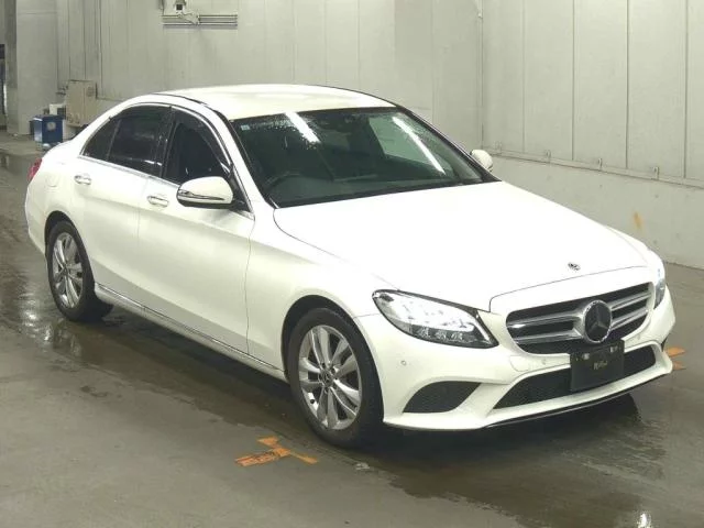 Mercedes-Benz C-Class 205076C 2019