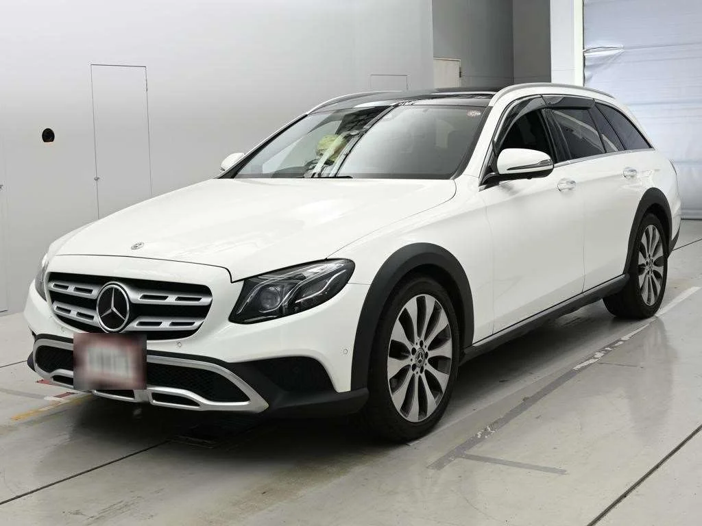 Mercedes-Benz E-Class 213217 2018