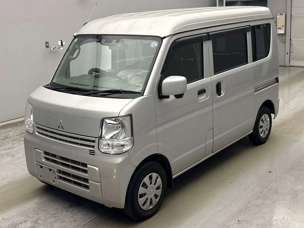 Mitsubishi Minicab DS17V 2023