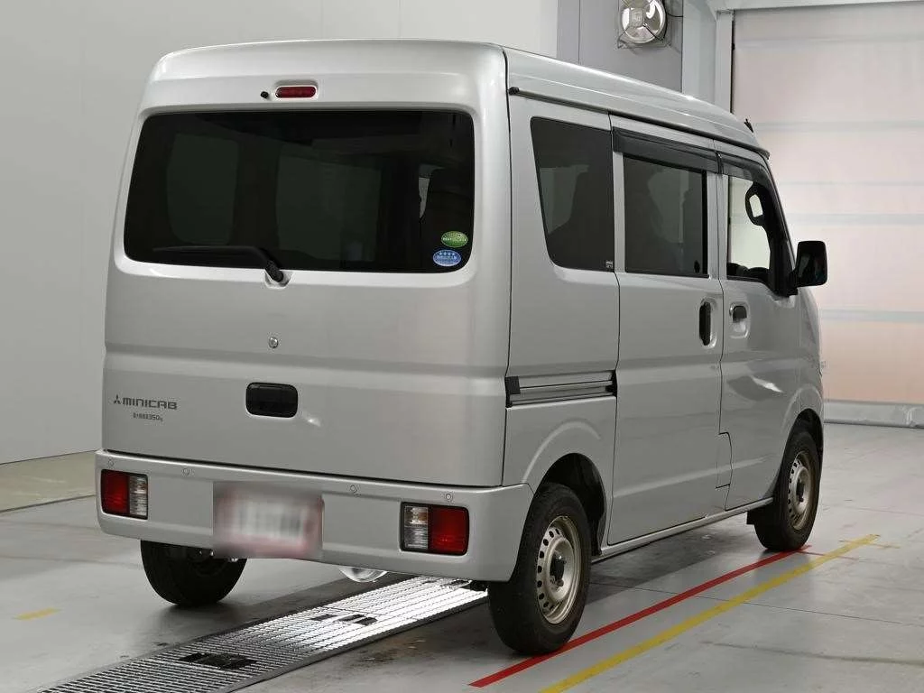 Mitsubishi Minicab DS17V 2020