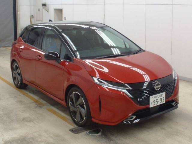 1045 NISSAN AURA FE13 2021 г. (NAA Osaka)