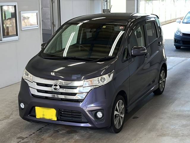 101 NISSAN DAYZ B21W 2015 г. (KCAA Minami Kyushu)