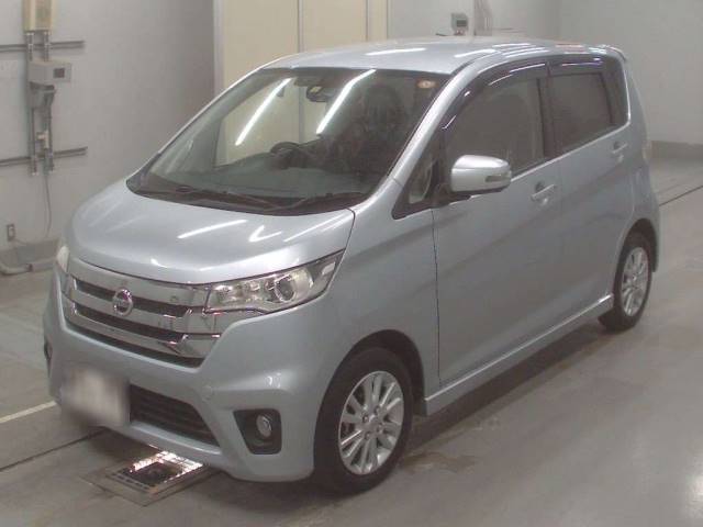 221 NISSAN DAYZ B21W 2014 г. (CAA Tokyo)