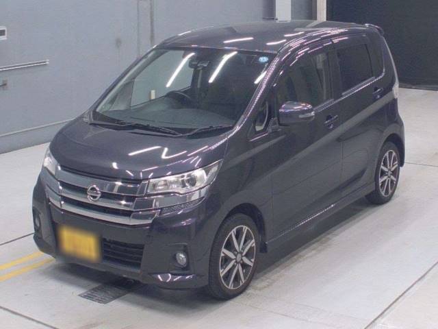 30061 NISSAN DAYZ B21W 2015 г. (CAA Gifu)