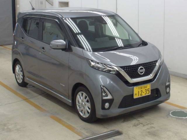 3048 NISSAN DAYZ B44W 2020 г. (NAA Osaka)