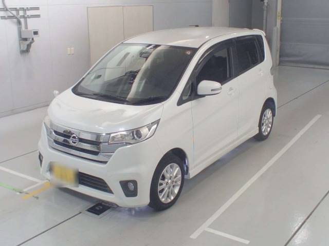 3285 NISSAN DAYZ B21W 2014 г. (CAA Chubu)