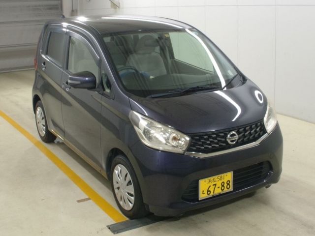 4579 NISSAN DAYZ B21W 2015 г. (NAA Nagoya)