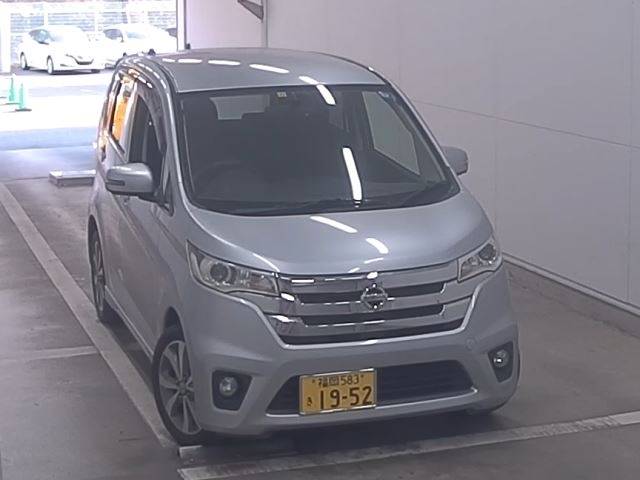 6003 NISSAN DAYZ B21W 2013 г. (NAA Fukuoka)