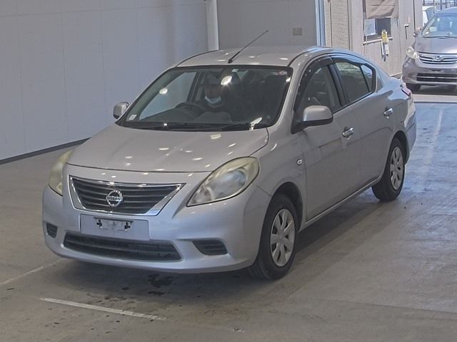 1778 NISSAN LATIO N17 2013 г. (ARAI Oyama)