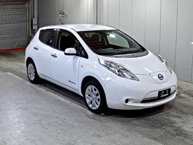 1168 NISSAN LEAF AZE0 2013 г. (LAA Shikoku)