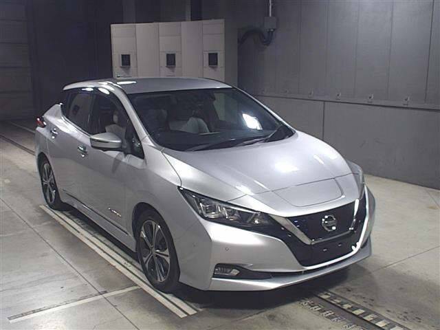 6086 NISSAN LEAF ZE1 2017 г. (JU Gifu)