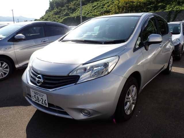 10 NISSAN NOTE E12 2014 г. (ORIX Fukuoka Nyusatsu)