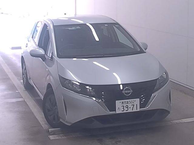 1001 NISSAN NOTE E13 2022 г. (NAA Fukuoka)